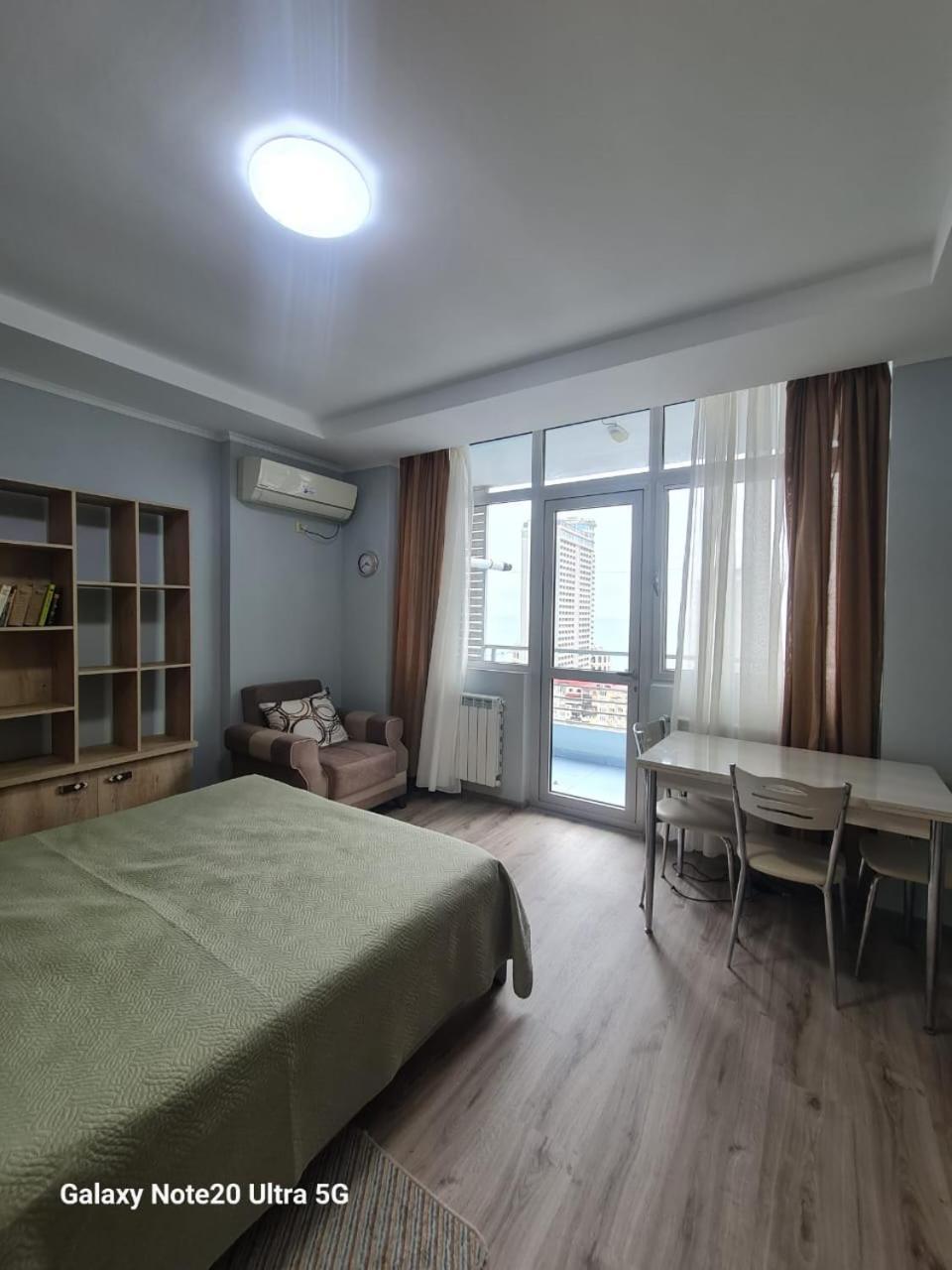 Yalcin Star Residence Apartment 300 Μπατούμι Εξωτερικό φωτογραφία