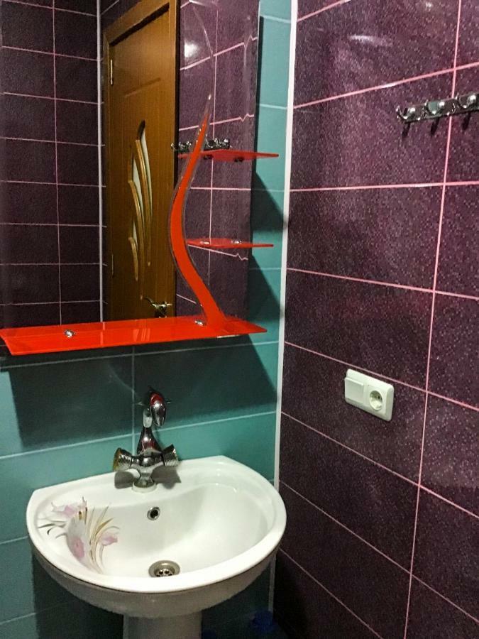 Yalcin Star Residence Apartment 300 Μπατούμι Εξωτερικό φωτογραφία
